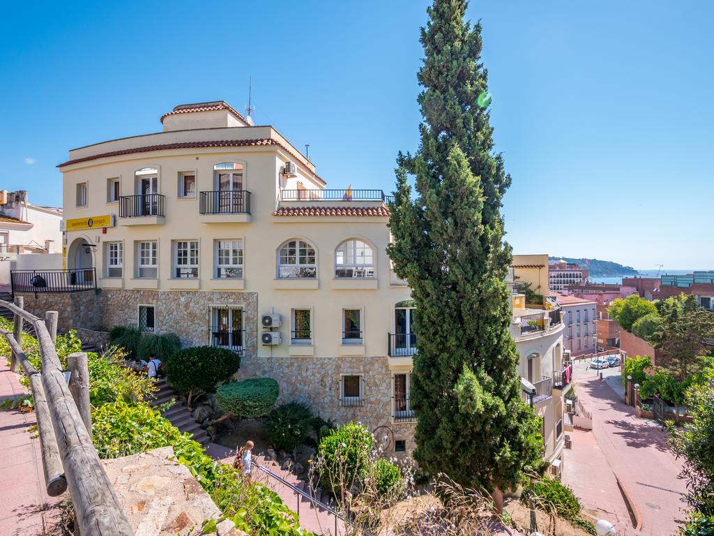 Apartaments Ar Enjoy Monjardi Льорет-де-Мар Екстер'єр фото